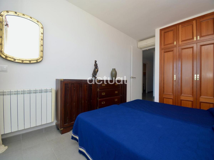 Bedroom 2, Super Beach 3B, Girona