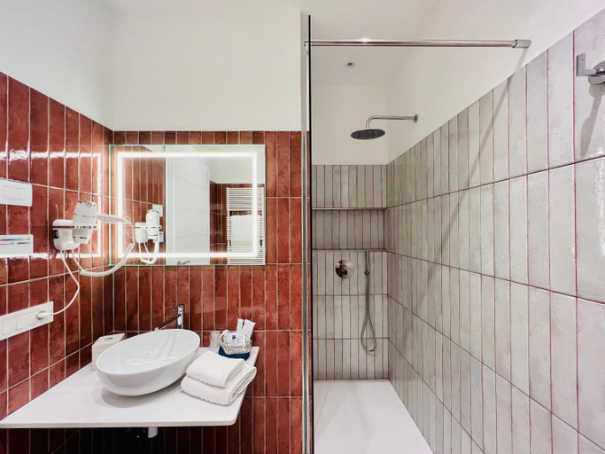 Others 2, YourHome - Lucrezia Suites, Napoli