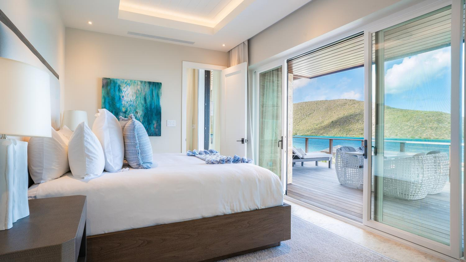 Bedroom 3, Oil Nut Bay