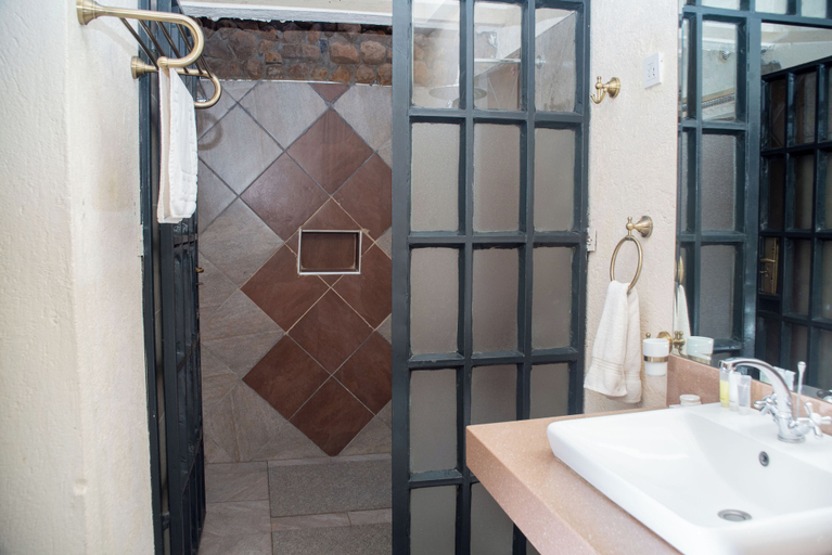 Bathroom, Kambi Mstuni Resort, Laikipia East