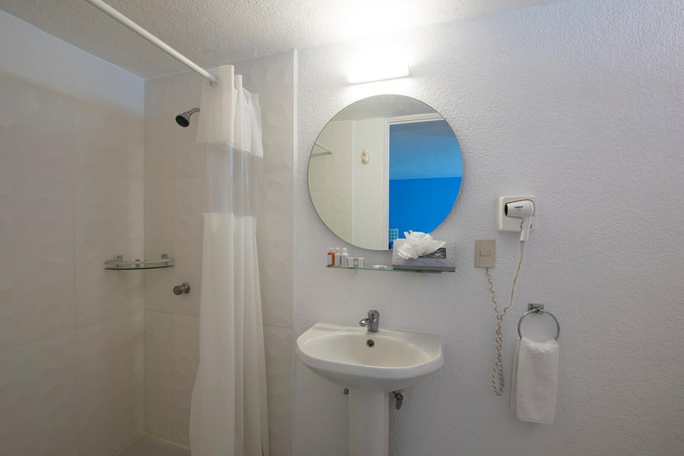 Bathroom 5, Hotel Villa Bejar Tequesquitengo, Puente de Ixtla