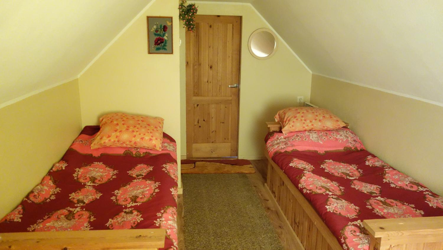 Bedroom 12