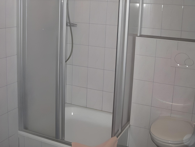 Bathroom 4, Hotel Enzian, Schwaz