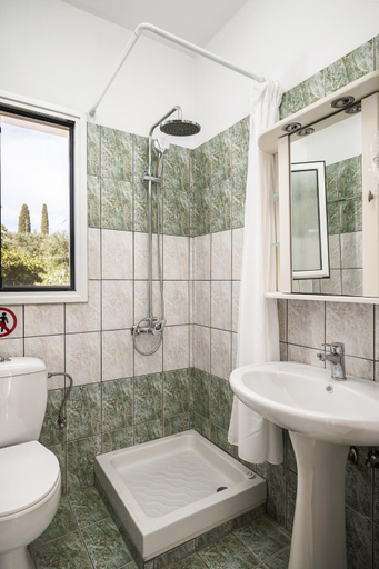 Shower 2, Villa Nina with Private Plunge Pool, 5km to Corfu Town, Ionian Islands