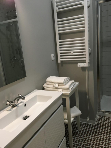 Bathroom 3, Mouzinho 244 - Porto Houses & Suites, Porto
