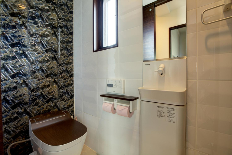 Bathroom 4
