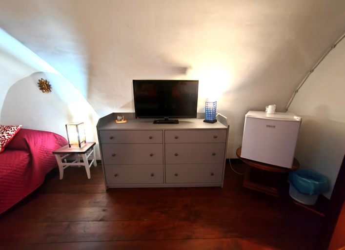 Others 3, Room in Villa Galletti Inguaggiato, Palermo