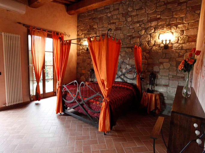 Bedroom 12