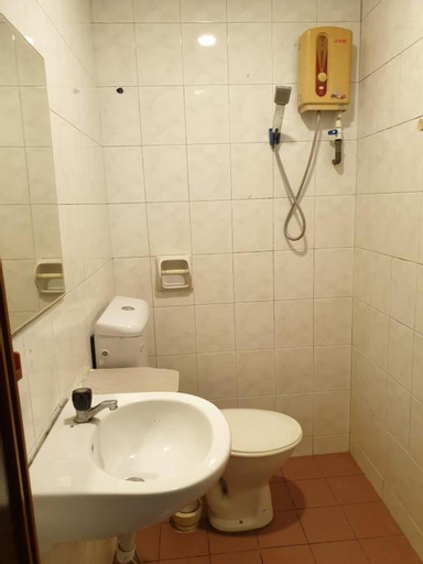 Bathroom 4