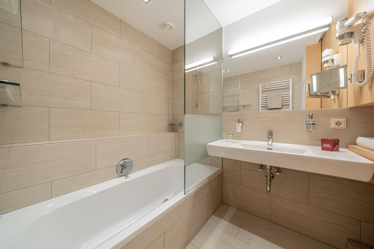Bathroom 4, Hotel Salzburger Hof Leogang, Zell am See