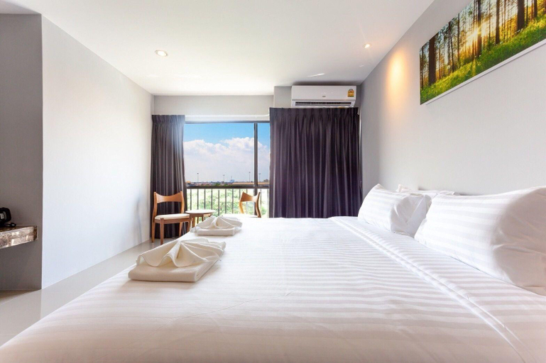 Bedroom 9