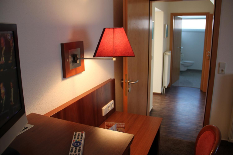 Bedroom 4, Buskes Hotel Steinforde, Celle