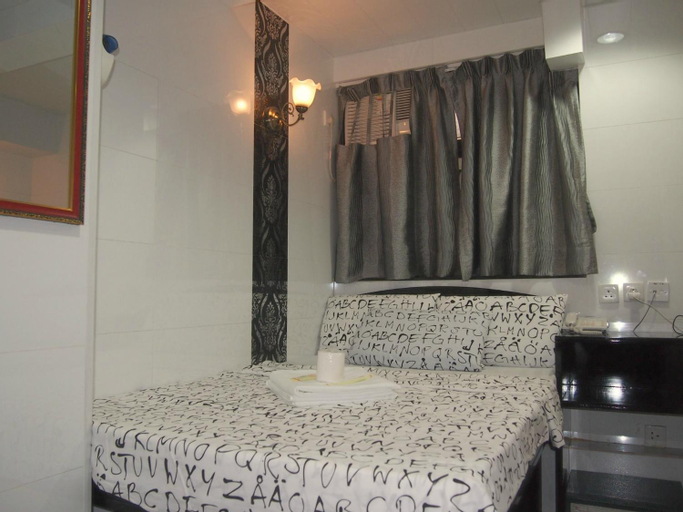 Bedroom 13