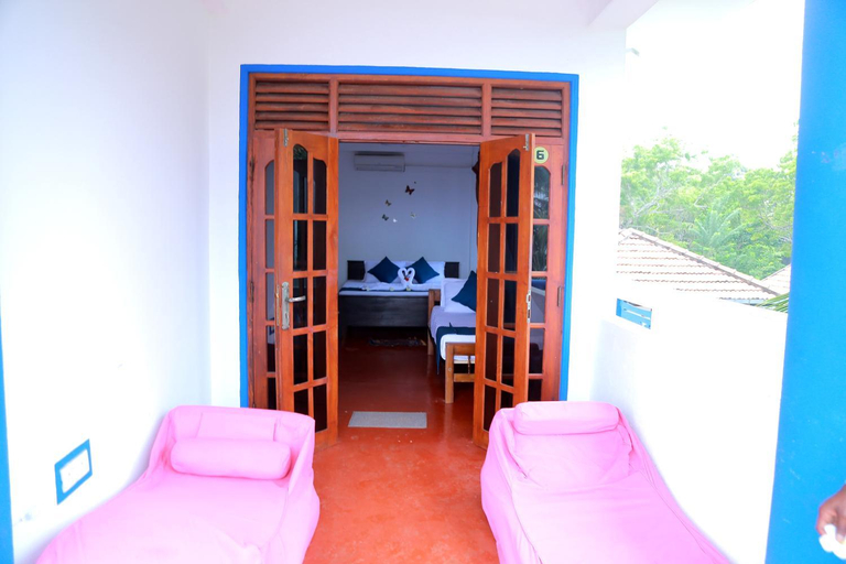 Bedroom 2, Golden Surfer Beach Hotel, Tangalle