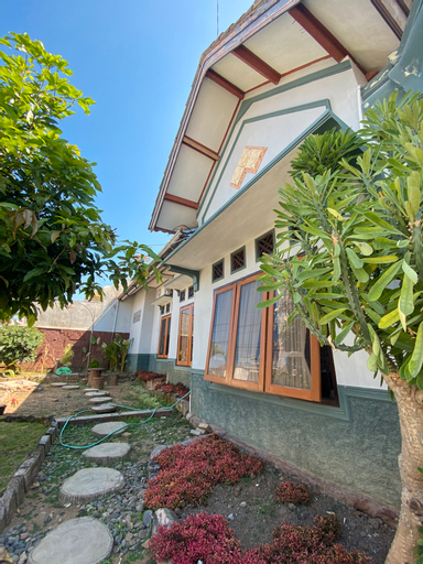 Exterior & Views 2, Zzz Ijen Hostel, Banyuwangi