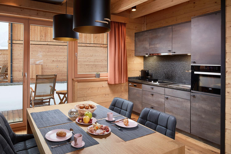 Others 5, Zugspitz Lodge, Reutte