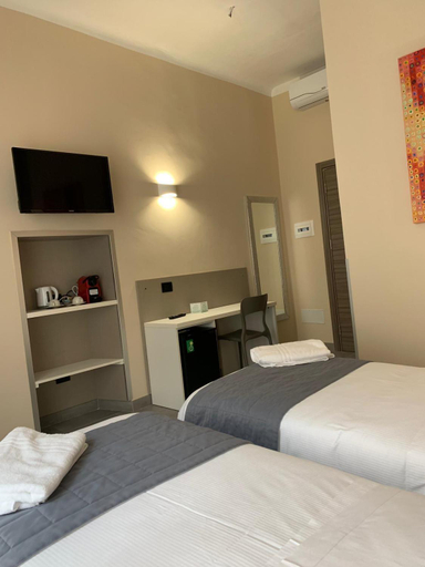 Others 3, Aparthotel San Gregorio 45, Milano