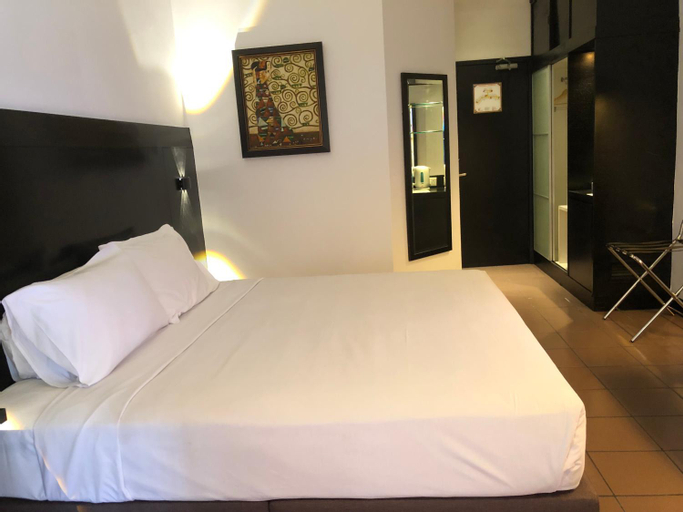 Bedroom 24