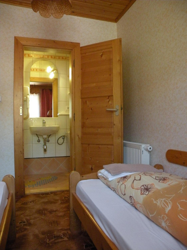 Bedroom 2, Hotel Lesni dum, Trutnov
