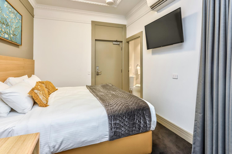 Bedroom 30