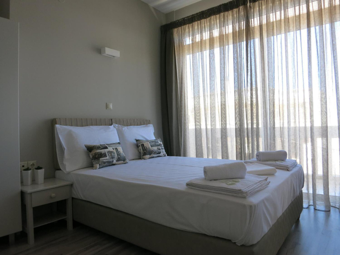 Bedroom 2, Pantheon Apartments, Crete