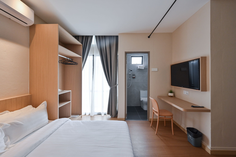 Bedroom 16