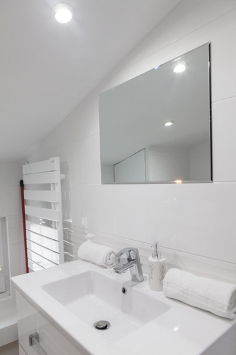 Others 2, Chapeau rouge Beautiful apartment , Gironde