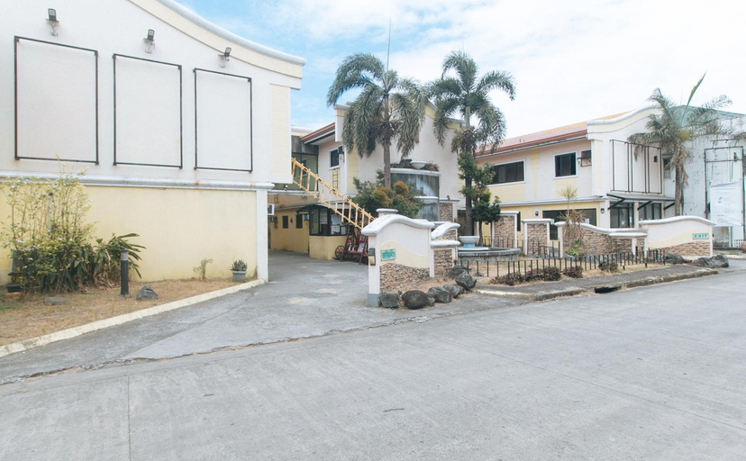 Exterior view 5, RedDoorz @ Moss Hotel Dasmarinas, General Trias