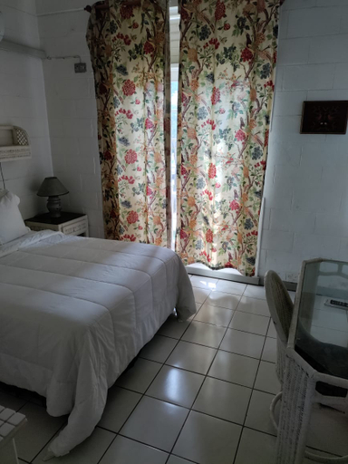 Bedroom, Fisherman's Point