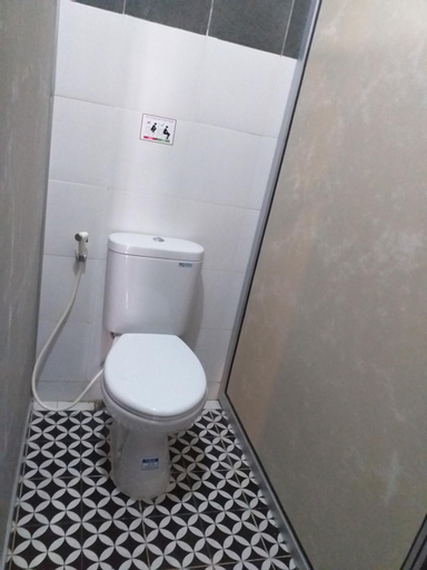 Bathroom 9