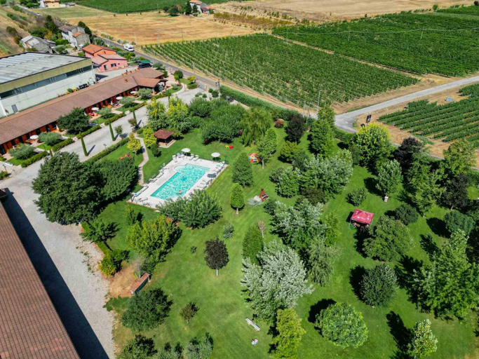 Others 5, Agriturismo Il Melograno, Verona