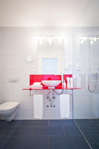 Bathroom 4