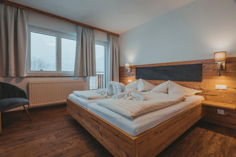 Bedroom 3, Gastehaus Eder, Sankt Johann im Pongau
