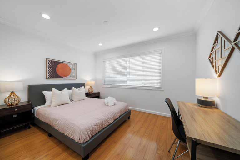 Bedroom 3, Marbella Lane Serene and Pristine Home, Los Angeles