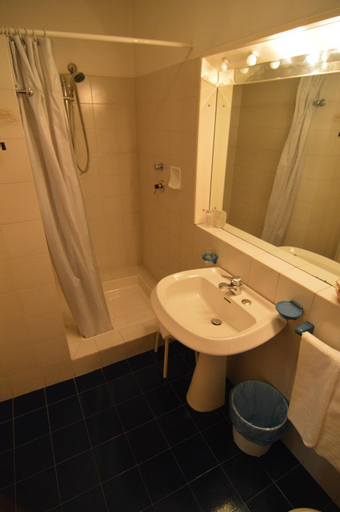 Bedroom 3, Albergo Ristorante Della Torre, Bergamo