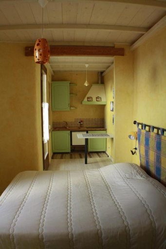 Others 3, B&B Nascondino, Mantua