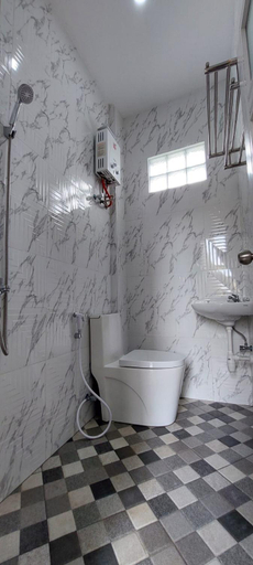 Bathroom 4, De Hwang, Malang