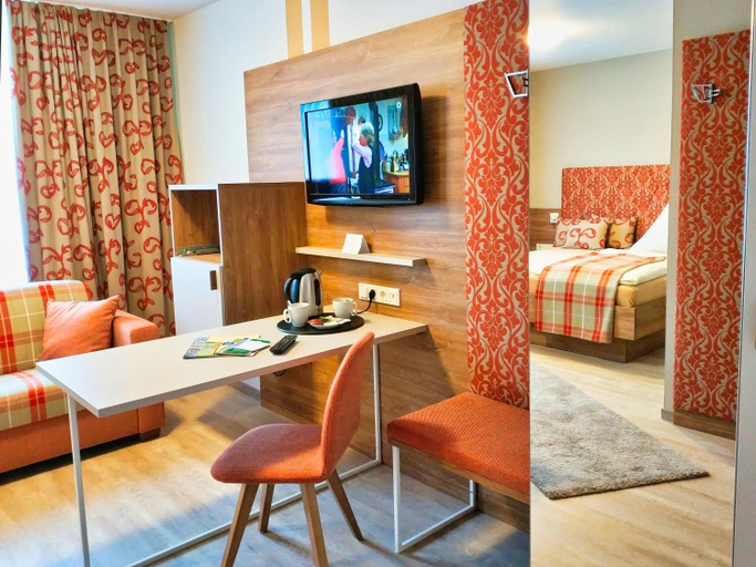 Bedroom 13
