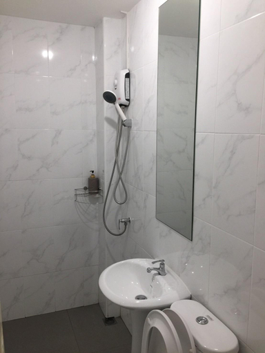 Bathroom 6
