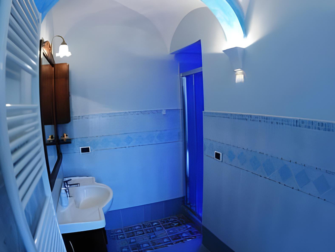 Bathroom 3, B&B Miramare, Salerno