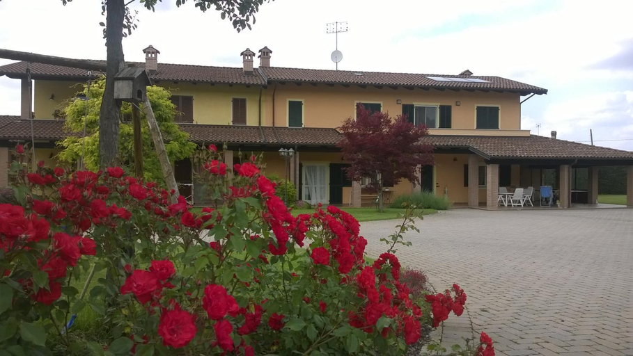 ACERO ROSSO, Cuneo