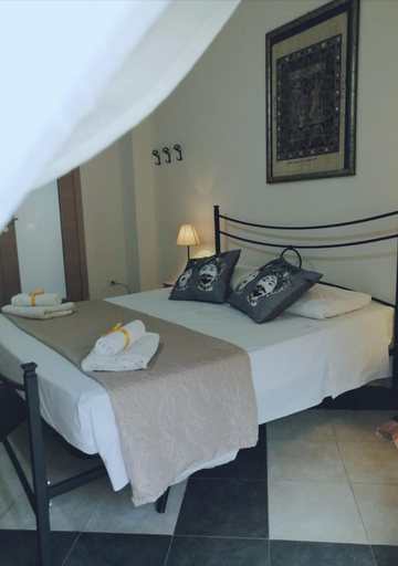 Others 4, b & b Jasmine, Messina