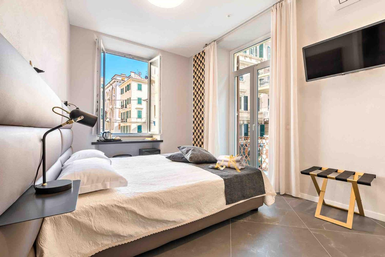 Bedroom 2, Benso Rooms, La Spezia