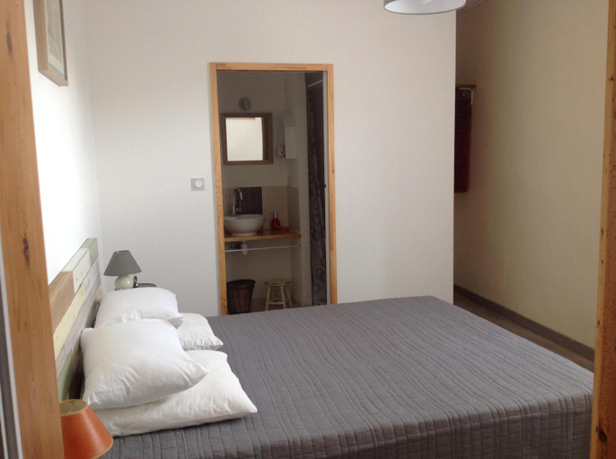 Bedroom, le secadou chambres et table d'hotes, Tarn