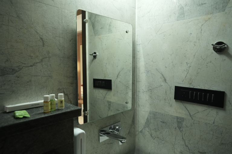 Bathroom 3, Hotel SS4 Crystals, Lucknow
