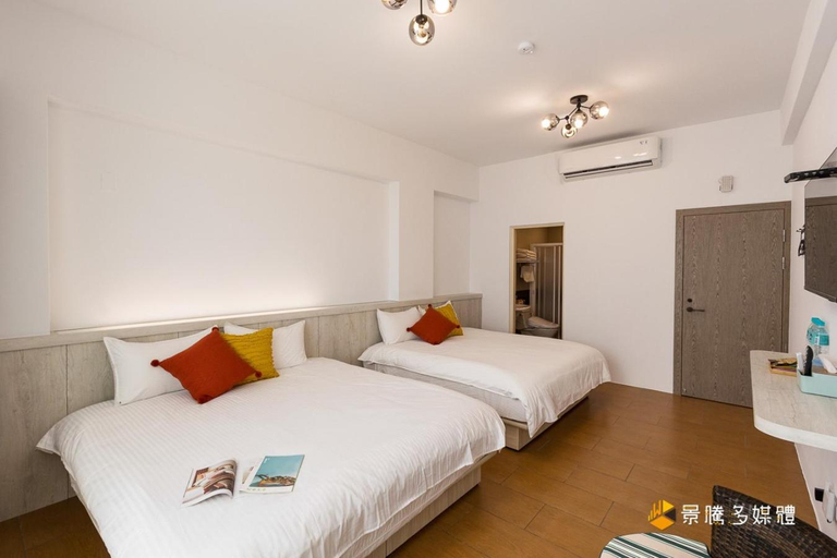 Bedroom 2, Come here, Hualien