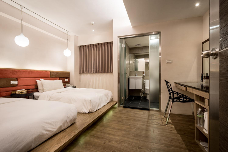 Bedroom 3, Royal Garden Hotel, New Taipei City