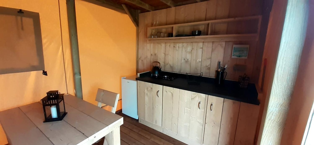 3, Tente Cabane du Camping Hautoreille, Haute-Marne