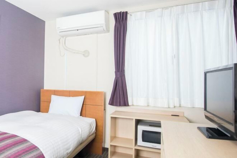 Bedroom 13