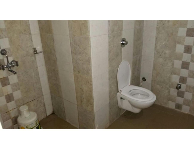 Bedroom 2, Hotel Agrawal, Pachmarhi, Hoshangabad